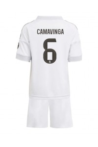 Real Madrid Eduardo Camavinga #6 Babytruitje Thuis tenue Kind 2025-26 Korte Mouw (+ Korte broeken)
